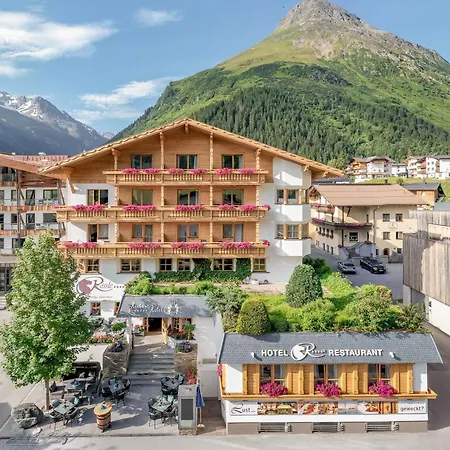 Roessle Superior Hotel