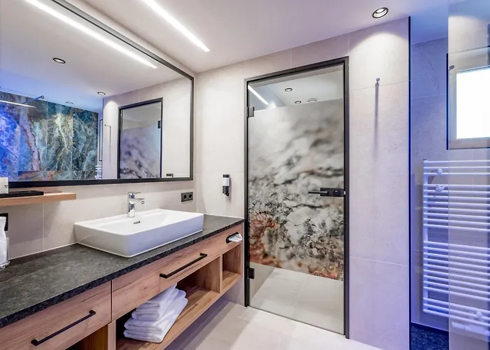 Roessle Superior Hotel 4*