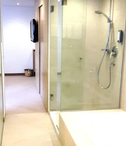 Roessle Superior מלון 4*